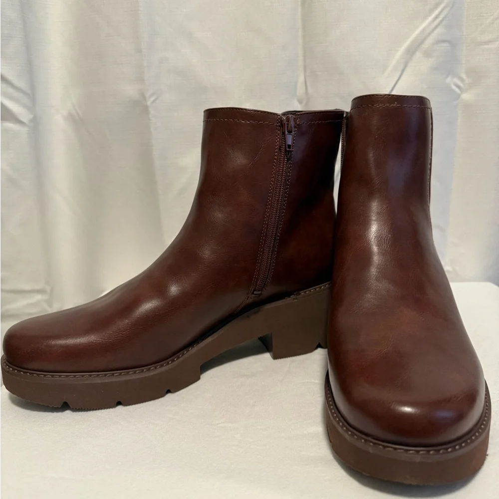 NWOT Naturalizer brown‎ boots- size 12 never worn